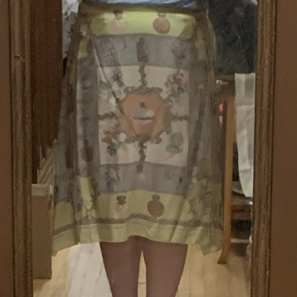 Silk skirt - Picture 1 of 2